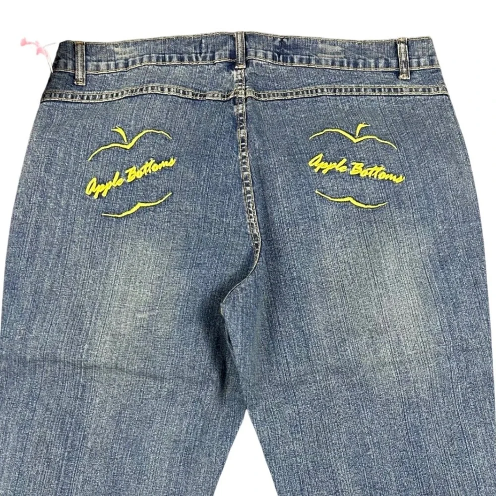 VTG Apple Bottoms Womens Jeans Size 18W Capri Distressed Yellow Embroidered NWOT